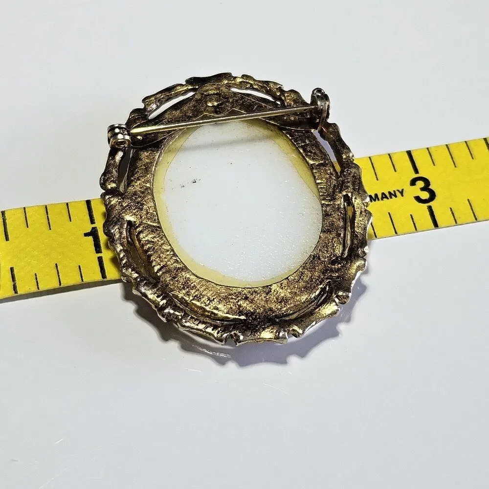 Vintage Gold Tone Porcelain Serenade Cameo Brooch